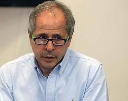 Fase 3: Crisanti, sconcerta cambio strategia Oms su tamponi