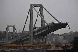 Parenti delle vittime: "Non saremo all'inaugurazione del nuovo ponte di Genova"