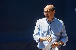 Zingaretti: 'I 15 nati a Cremona sono un simbolo di speranza'