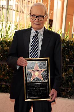 FOTO  Ennio Morricone, addio maestro: la musica è cinema