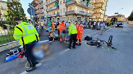 In due in bici investiti da un'auto