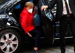 Recovery fund: si tratta a oltranza. Merkel: 'C'è quadro per possibile accordo'
