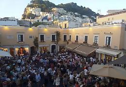 A Capri mascherine obbligatorie anche all'aperto