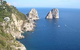Coronavirus: positivi tre giovani romani in vacanza a Capri
