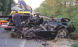 Auto contro camion, la vittima è Alessandro Franzini