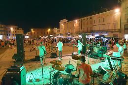 Decolla Shopping sotto le stelle