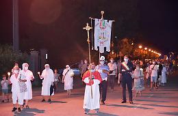 FOTO Processione dell'Assunta, fede e devozione più forti del Coronavir