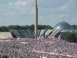 Marcia per la libertà a Minsk, 'Putin pronto ad intervenire'
