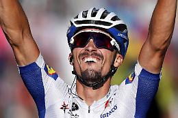 Ciclismo, Tour: Alaphilippe nuovo leader