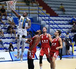 Vanoli grinta e cuore, domata Reggio Emilia (75-69)