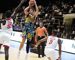 Ottima Vanoli per tre tempi, poi il crollo con Reggio (71-78)