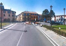Illuminazione pubblica, lanterne nella storica piazza d'Armi