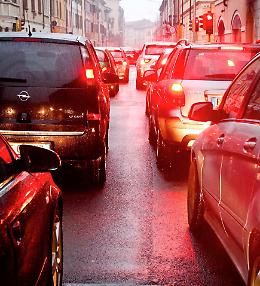 Le misure anti smog fermano 40 mila auto
