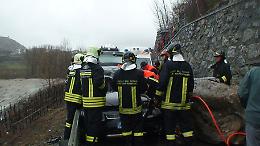 Maltempo: cade pianta, morto vigile fuoco volontario Valle d'Aosta 