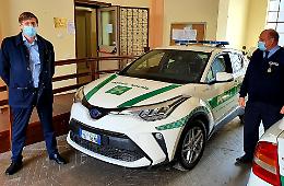 Polizia locale con auto all’avanguardia