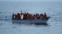Migranti: 7 barche a Lampedusa, arrivate 253 persone