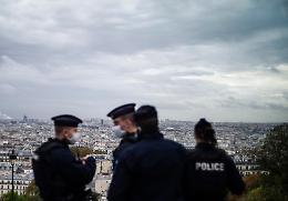 Spari ad un prete ortodosso, aggressore in fuga a Lione