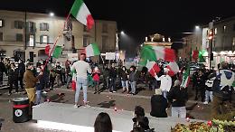 Dpcm, le partite Iva in piazza a Crema: 'Il Governo ci toglie ossigeno'