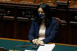 Azzolina: 'Dobbiamo fare di tutto per tenere aperte le scuole'