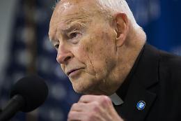 Il Papa: 'Il rapporto McCarrick è doloroso, sono vicino alle vittime'