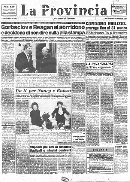 Gorbaciov e Reagan si sorridono
