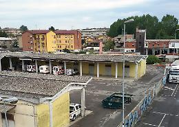 Patrimonio comunale offresi: mercato, caserma e terreni