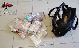 Videogame per i figli nella borsa ‘schermata’, arrestato