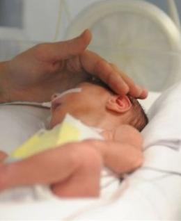 Terapia intensiva neonatale, i medici all'attacco: 'La Regione ripensi al declassamento'
