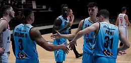 Vanoli eccezionale, Reggio Emilia schiantata 85-56