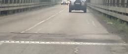 Ponte sul Po, buche e rischi allagamenti