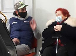Una 91enne accusata di essere la mandante di un incendio doloso: 'Eravamo da un’altra parte'