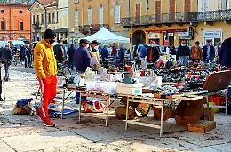 Il sindaco: 'Il mercatino non va Stop alle bancarelle'