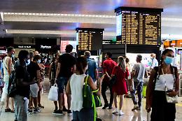 Aumento prezzo dei treni per le feste di Natale, avviata indagine