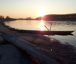 "Un lungo filo... azzurro! Storie di e del Grande Fiume" con cena a tema