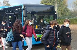 Lavoratori in smart working, più pullman per gli studenti