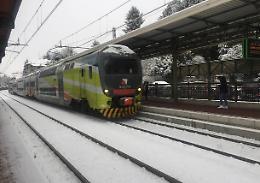 Lunedì 28 dicembre scatta il piano neve: meno treni sui binari 