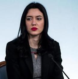 Azzolina: riapriranno le Regioni
