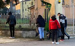 San Nazzaro, una mamma e sei adolescenti ripuliscono il paese