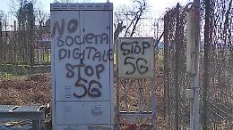 Rogo al ripetitore telefonico, in azione i complottisti del 5G