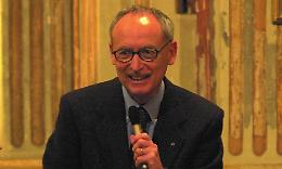Calza: "Anziani, un contagiato su sei soffre di demenza"