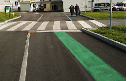 Cremona, vaccinazioni in Ospedale: «L'ingresso per gli over 80 è dalla linea verde»