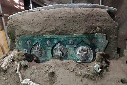Eros e nozze, ritrovato a Pompei un carro unico