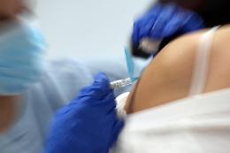 Vaccino, ok a dose unica per guariti