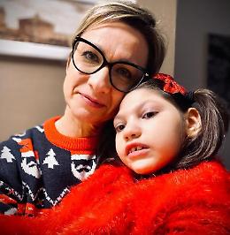 "Rachele va protetta, vaccinateci al più presto"
