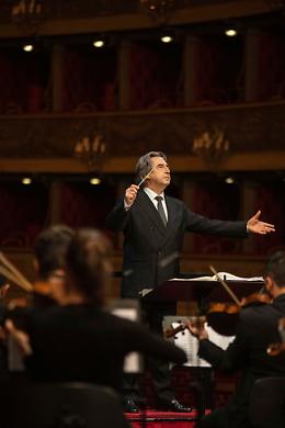 "Dedicato a Bergamo", domani concerto online con Muti