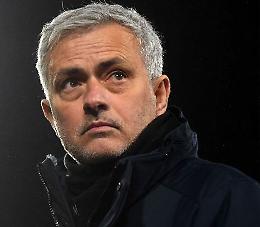 Calcio: il Tottenham esonera Mourinho