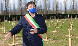 Assembramenti in città, il sindaco: "Tener duro e rispettare le limitazioni"