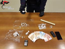 Fuggiti all’alt, arrestati dai Carabinieri  per detenzione e spaccio di stupefacenti