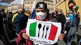 Sit-in IoApro, centro di Roma blindato 