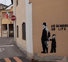 Street art anti-Dad, il sindaco sporge denuncia